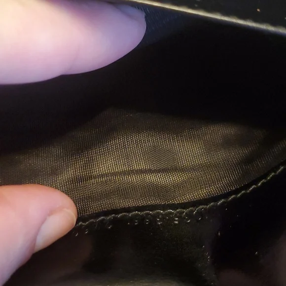 AUTHENTIC Gucci Black Long Bifold Flap Slim Wallet - Picture 9 of 10